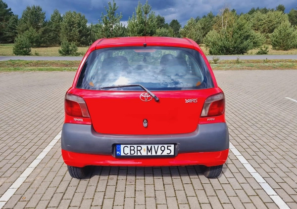 Toyota Yaris cena 5700 przebieg: 196000, rok produkcji 2003 z Brodnica małe 67